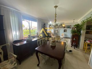 Casa com piscina no Condomínio Melício Machado (2 lotes), Aruana, com 3 suítes.