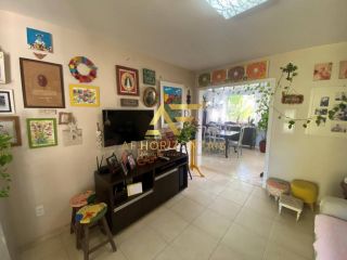 Casa com piscina no Condomínio Melício Machado (2 lotes), Aruana, com 3 suítes.