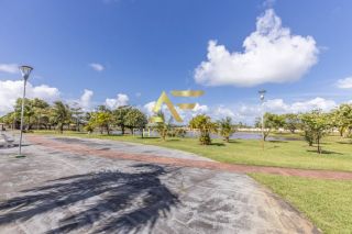 Casa com piscina no Condomínio Melício Machado (2 lotes), Aruana, com 3 suítes.