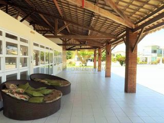 Casa com piscina no Condomínio Melício Machado (2 lotes), Aruana, com 3 suítes.