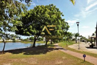 Casa com piscina no Condomínio Melício Machado (2 lotes), Aruana, com 3 suítes.