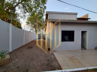 Locação - Casa com piscina Jd Presidente