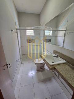 Casa com piscina para locação