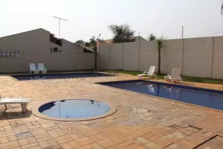 Locação - Casa em Condomínio 3 Quartos - Residencial San Marino