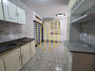 Casa térrea a venda 4 quartos Jd. Europa