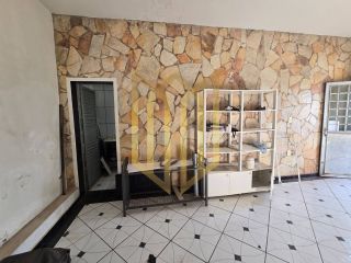 Vende-se excelente casa próxima ao aeroporto Varze Grande MT