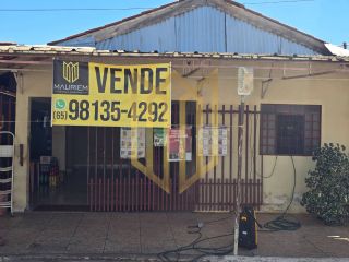 Casa com comércio a venda 15 de Maio