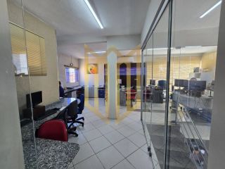 Sala comercial com 87m², Jd Europa, Atrás UNIC