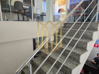 Sala comercial com 87m², Jd Europa, Atrás UNIC