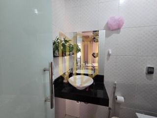 Casa a venda - Jd. Europa, Cuiabá MT,  três quartos, usina solar