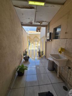 Casa a venda - Jd. Europa, Cuiabá MT,  três quartos, usina solar