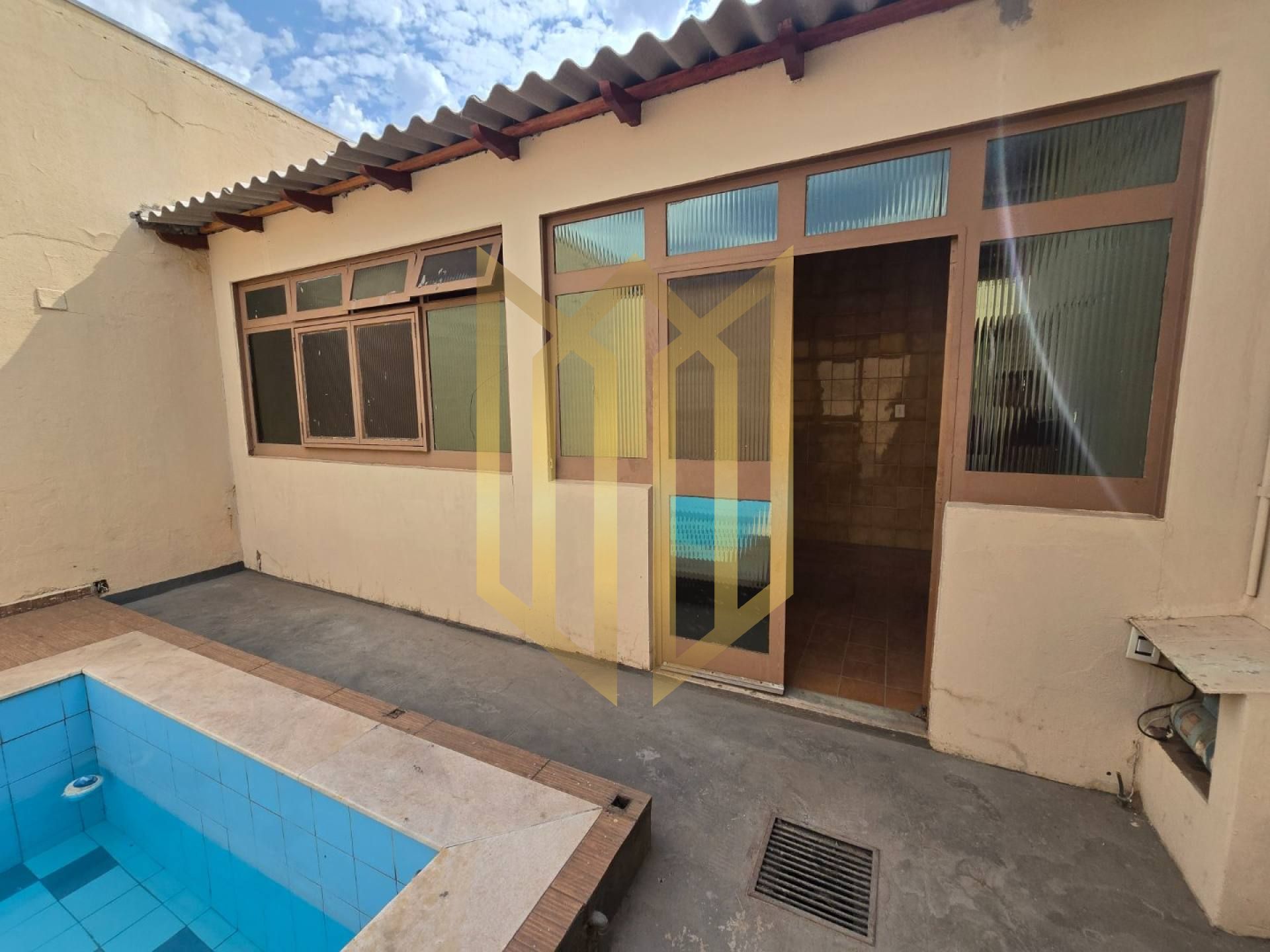 Casa a venda Jd. Europa Cuiabá MT com piscina