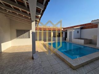 Casa com piscina, Jd Tropical, para locação