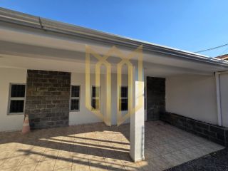 Casa com piscina, Jd Tropical, para locação