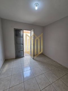 Casa com piscina, Jd Tropical, para locação