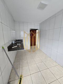 Casa com piscina, Jd Tropical, para locação