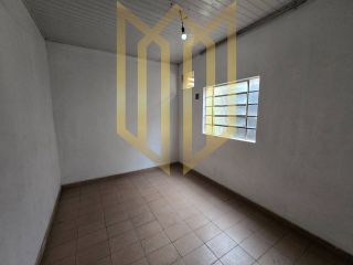 Casa com potencial comercial no Bairro Grande – Terceiro Início da Rua Rio dos Peixes