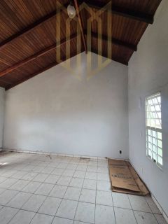 Sobrado Para Venda com 4 quartos 2 suítes no bairro Escolha um bairro... em Chapada Dos Guimarães