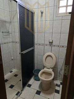 Sobrado Para Venda com 4 quartos 2 suítes no bairro Escolha um bairro... em Chapada Dos Guimarães