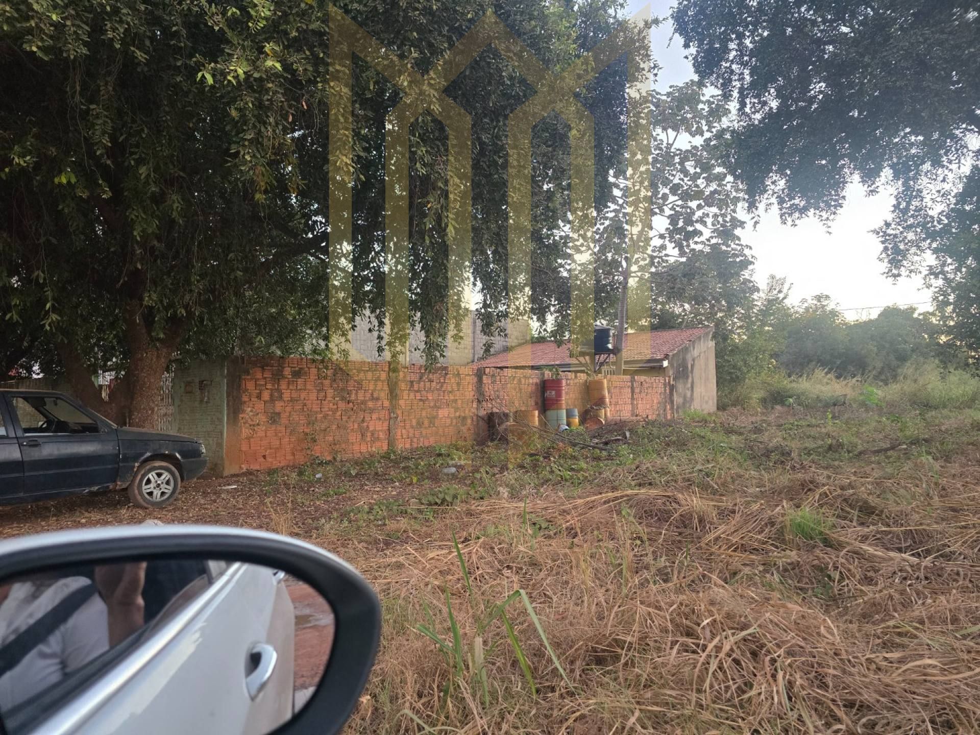 Terreno de 1.000m² a venda no Jd. Induatrial