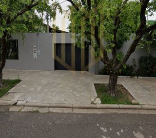 Aluga Casa alto Padrão Jd Guanabars Centro