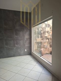 Aluga Casa alto Padrão Jd Guanabars Centro
