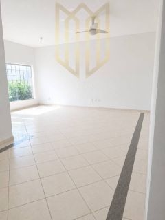 Aluga Casa alto Padrão Jd Guanabars Centro