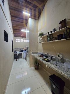 Casa a venda 3/4 no Jardim Europa + 3 kit nets (renda extra)
