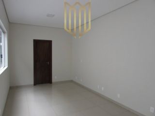 Linda casa no Belvedere 1 para venda