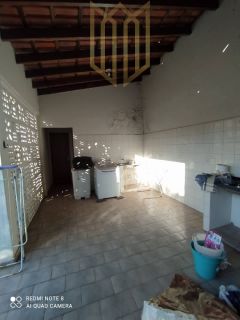 Locação - Casa com 3 Dormitórios