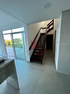 Casa em Condomínio 4 Suítes em Moreno