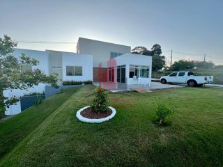 Casa em Condomínio 4 Suítes em Moreno