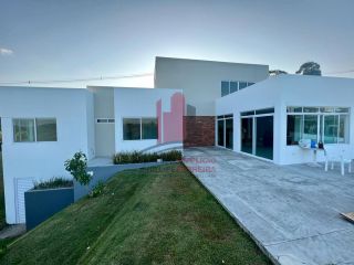 Casa em Condomínio 4 Suítes em Moreno