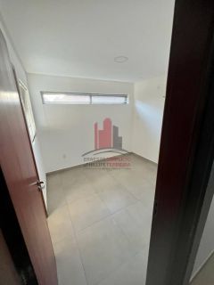 Casa em Condomínio 4 Suítes em Moreno