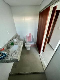 Casa em Condomínio 4 Suítes em Moreno