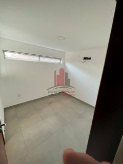 Casa em Condomínio 4 Suítes em Moreno