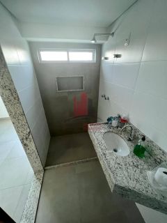 Casa em Condomínio 4 Suítes em Moreno
