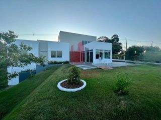 Casa em Condomínio 4 Suítes em Moreno