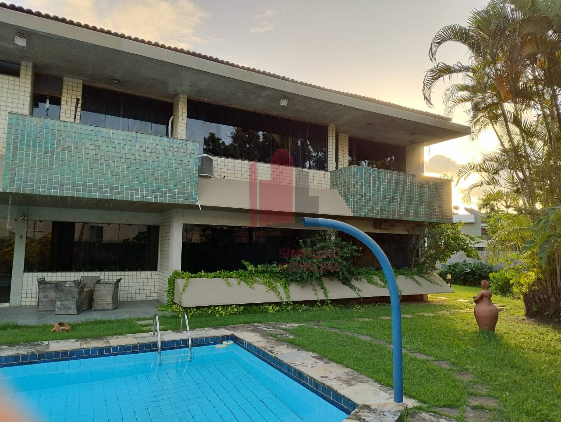 Linda Casa no Poço da Panela 5 Quartos com Piscina