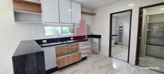 Casa Terrea em Cond. em Aldeia 4 Quartos sendo 3 Suítes