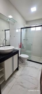 Casa Terrea em Cond. em Aldeia 4 Quartos sendo 3 Suítes