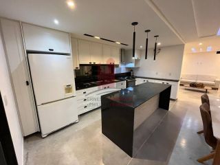 Casa em Condomínio Fechado em Paudalho com 4 Suítes 265m