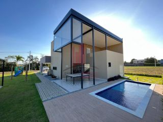 Casa em Condomínio Fechado em Paudalho com 4 Suítes 265m