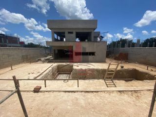 Casa em Construção no Alphaville 4 Suítes