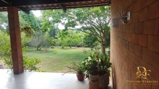 Chácara com 180m² 2 Quartos sendo 1 Suíte 180m²