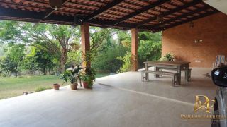 Chácara com 180m² 2 Quartos sendo 1 Suíte 180m²