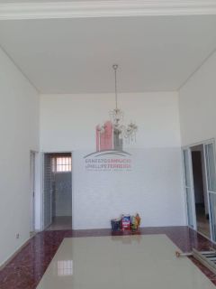 Aluguel - Casa em Condomínio em Aldeia 3 Qrts sendo 2 Suítes 180m