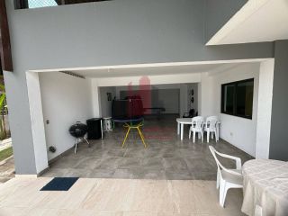 BELÍSSIMA CASA DE CAMPO ALTO PADRÃO 5 QUARTOS 2 SUÍTES