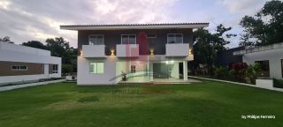 Casa em Condomínio Fechado em Aldeia com 222m