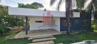 Aluguel - Casa em Condomínio com 4 Quartos Piscina e Bela Vista